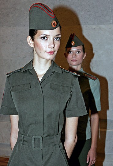 Nữ quân nhân Nga